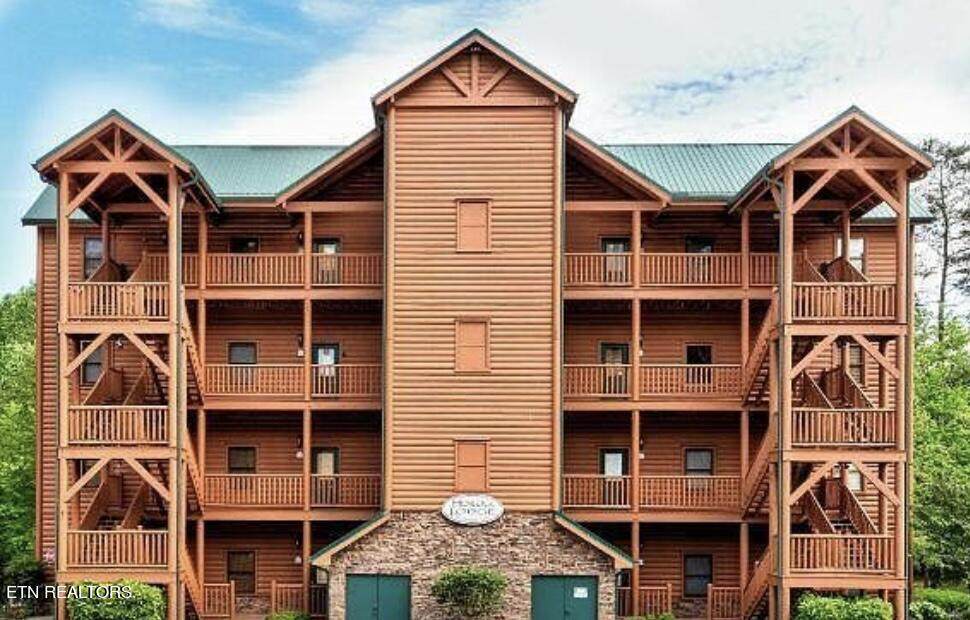 121 Evergreen Circle - Photo 1