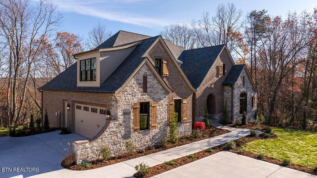 268 Stonehenge Drive - Photo 1