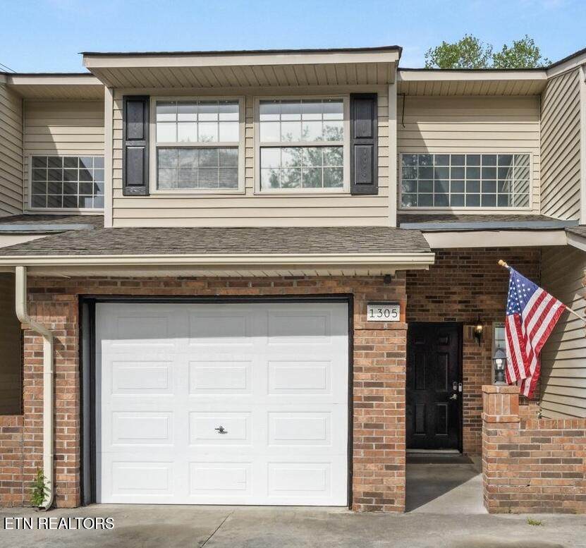 1305 Mountain Meadows Way - Photo 1