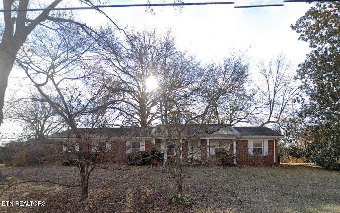 4900 Macrama Lane - Photo 1