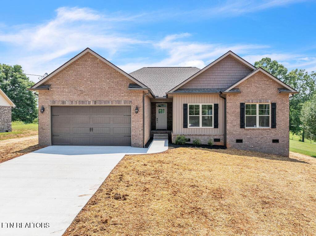 141 Grace Circle - Photo 1