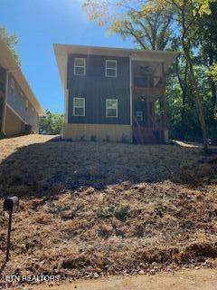 1827 Granville Terrace - Photo 1