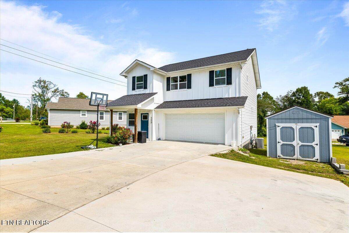 500 Stanley St - Photo 1