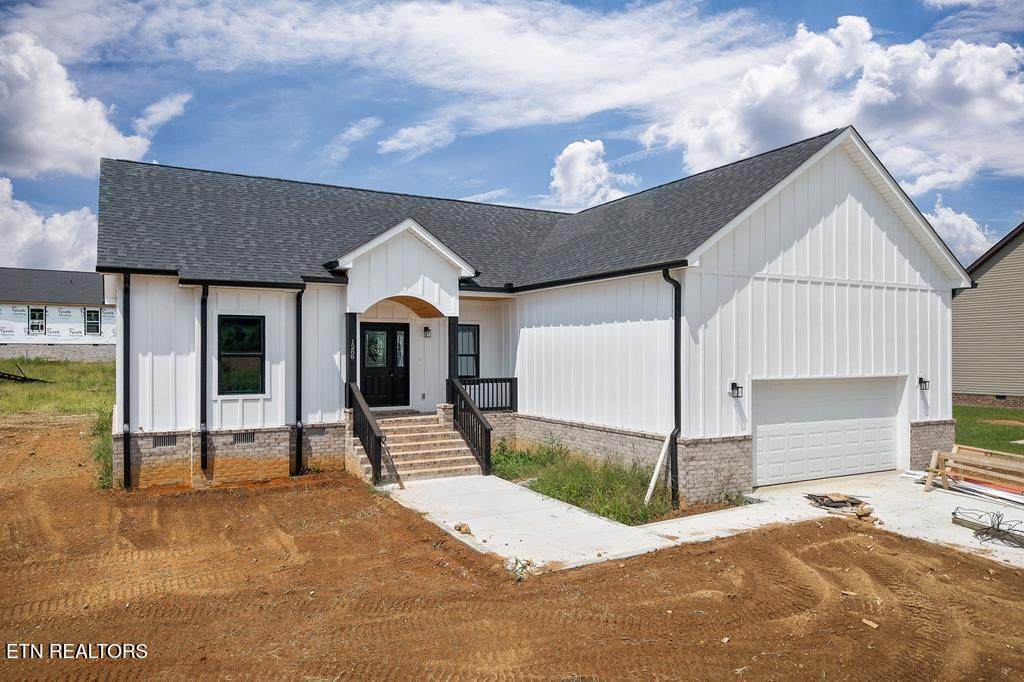 1288 Duck Pond Rd - Photo 1