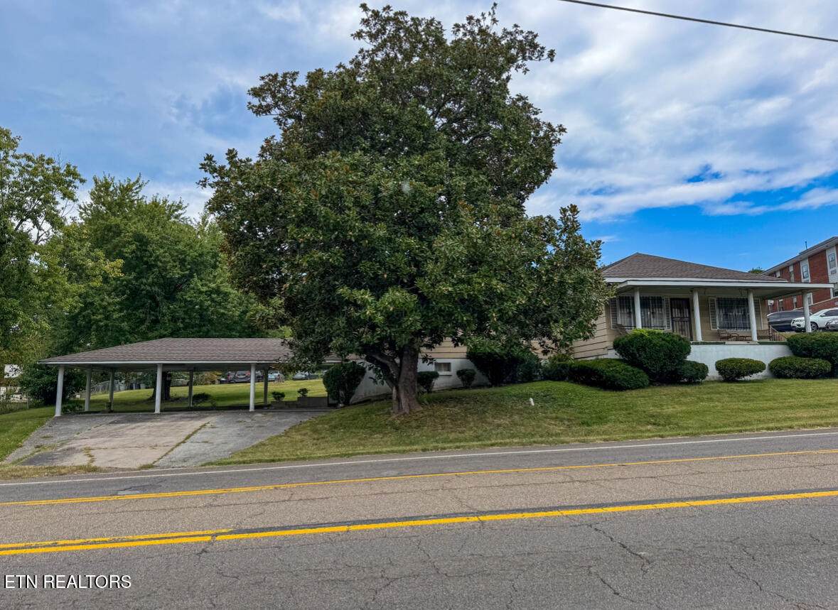 18741 Alberta St - Photo 1