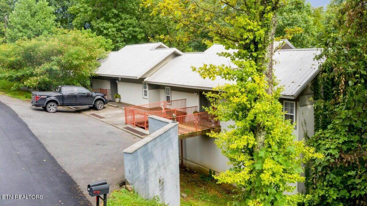 541 Johnson Lane - Photo 1