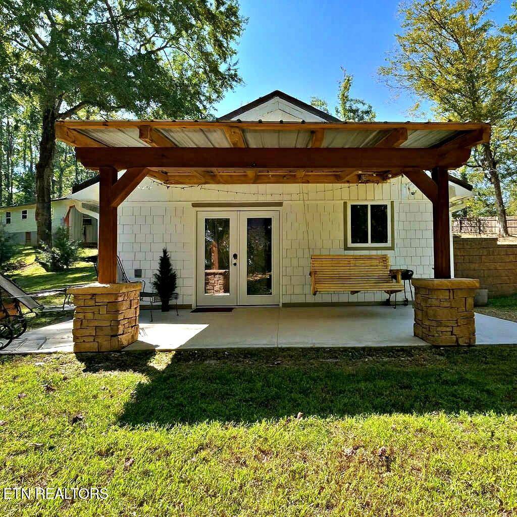 282 White Oak Drive - Photo 1