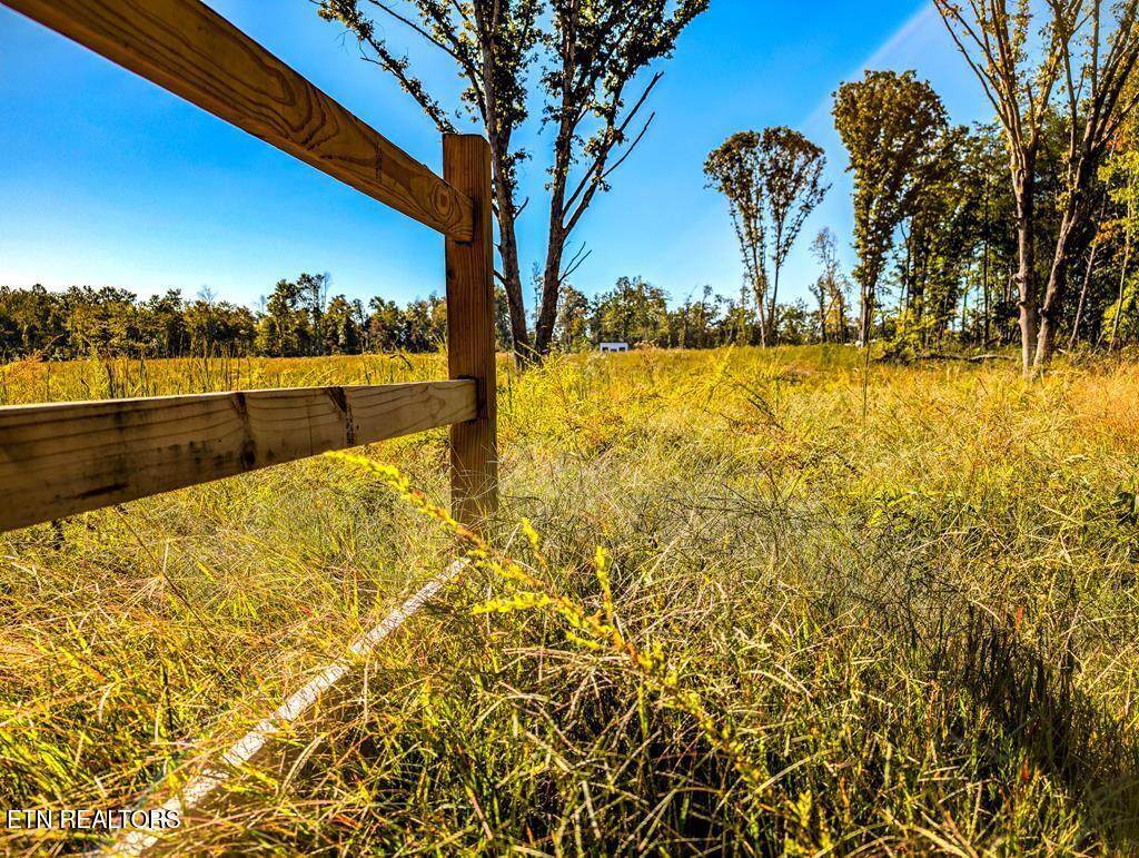  Hardscrabble Ln - Photo 1