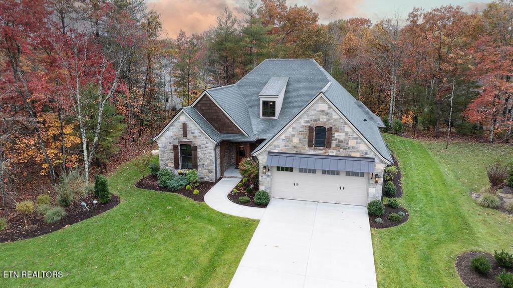 13 Laurelwood Circle - Photo 1