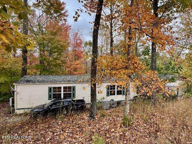 2389 Shady Cove Rd - Photo 1