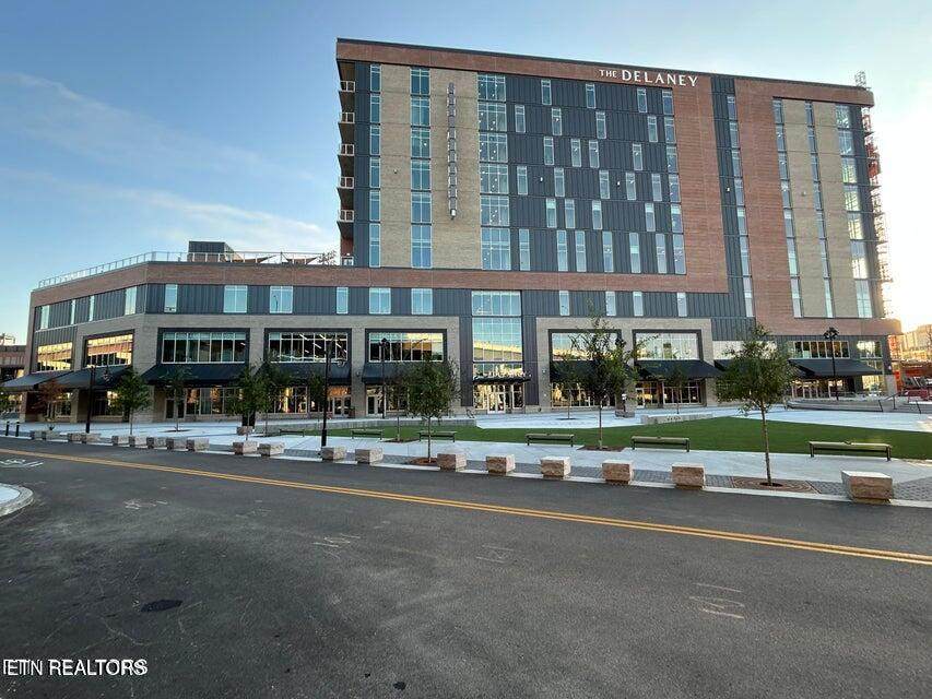122 Stadium Way - Photo 1