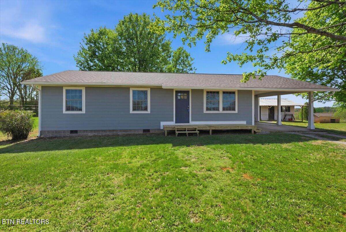 213 Lou Goddard Lane - Photo 1