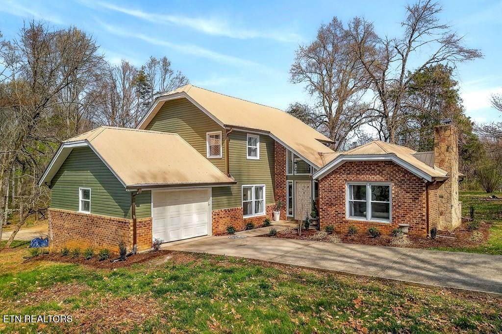 3815 Post Oak Circle - Photo 1