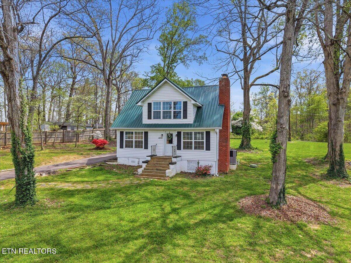 1422 Tipton Station Rd - Photo 1