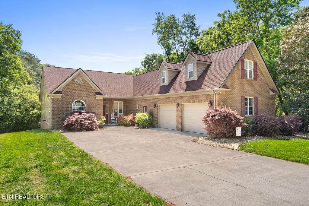 145 Daleyuhski Way - Photo 1