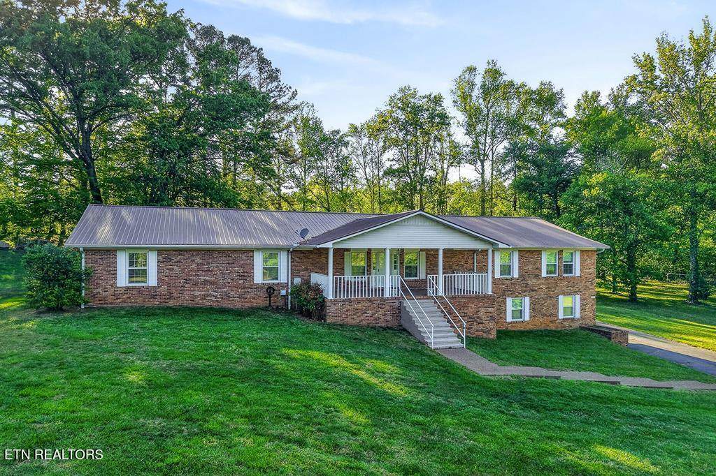 460 Petite Drive - Photo 1