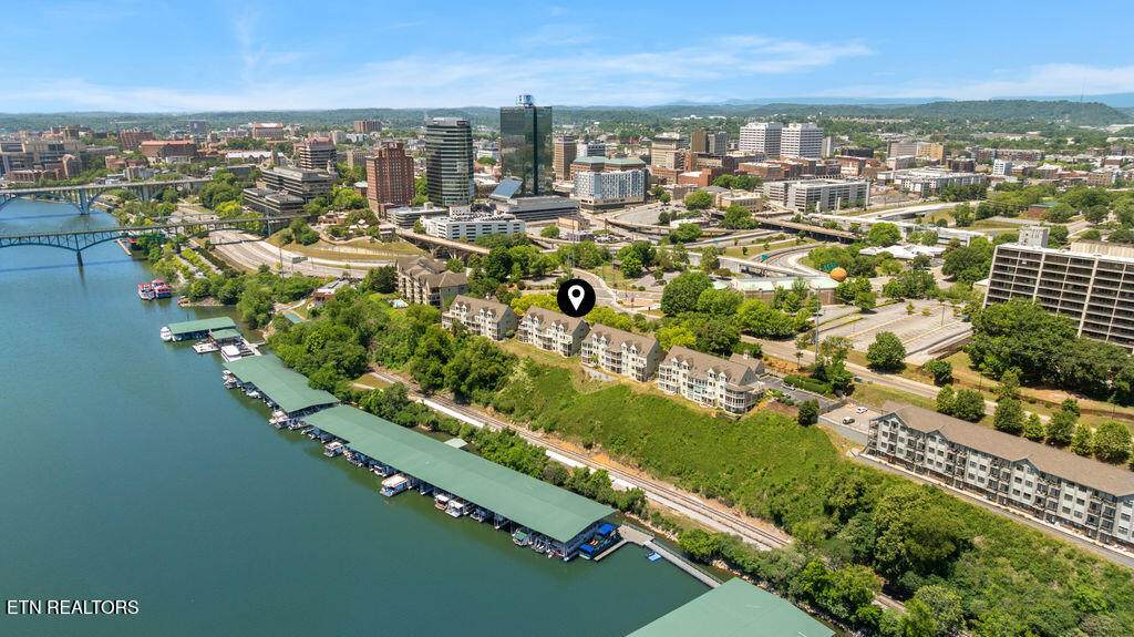 530 Riverfront Way - Photo 1