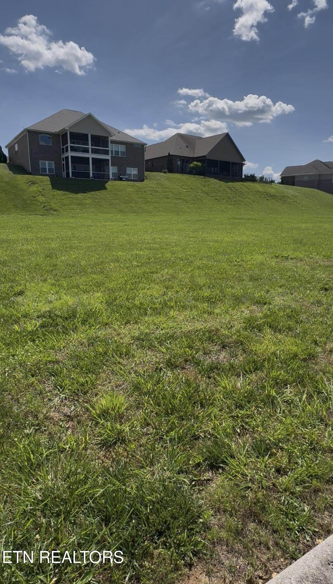 562 Charleston - Photo 1