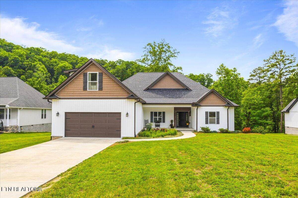 320 Wagon Lane - Photo 1
