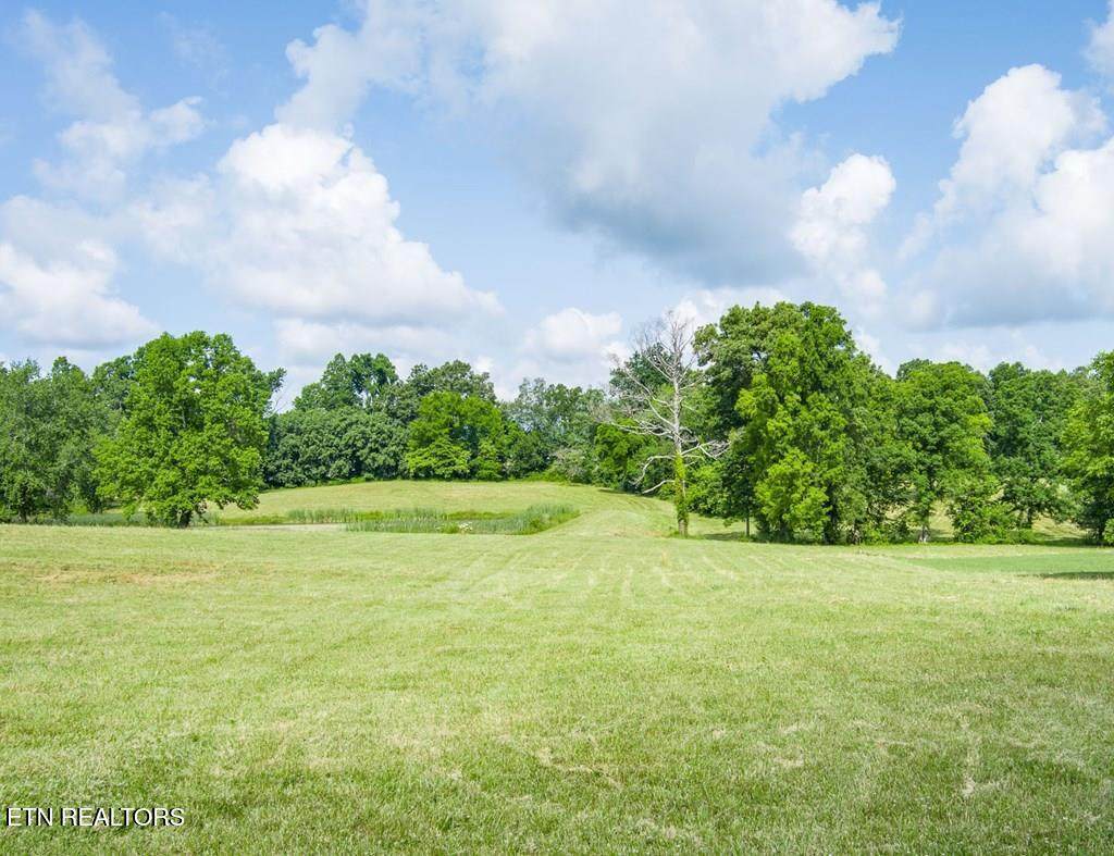 2390 Bowser Rd - Photo 1