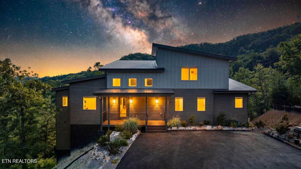 1429 Mountain Ash Way - Photo 1