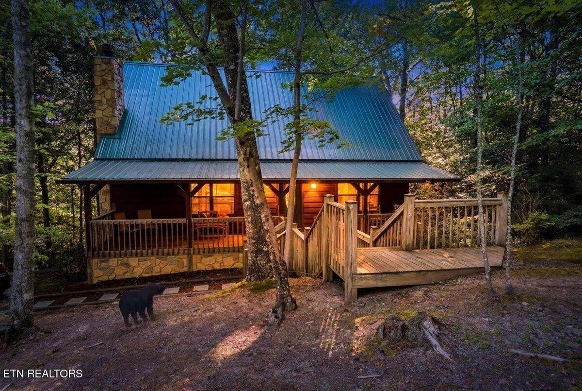739 Stonegate Way - Photo 1