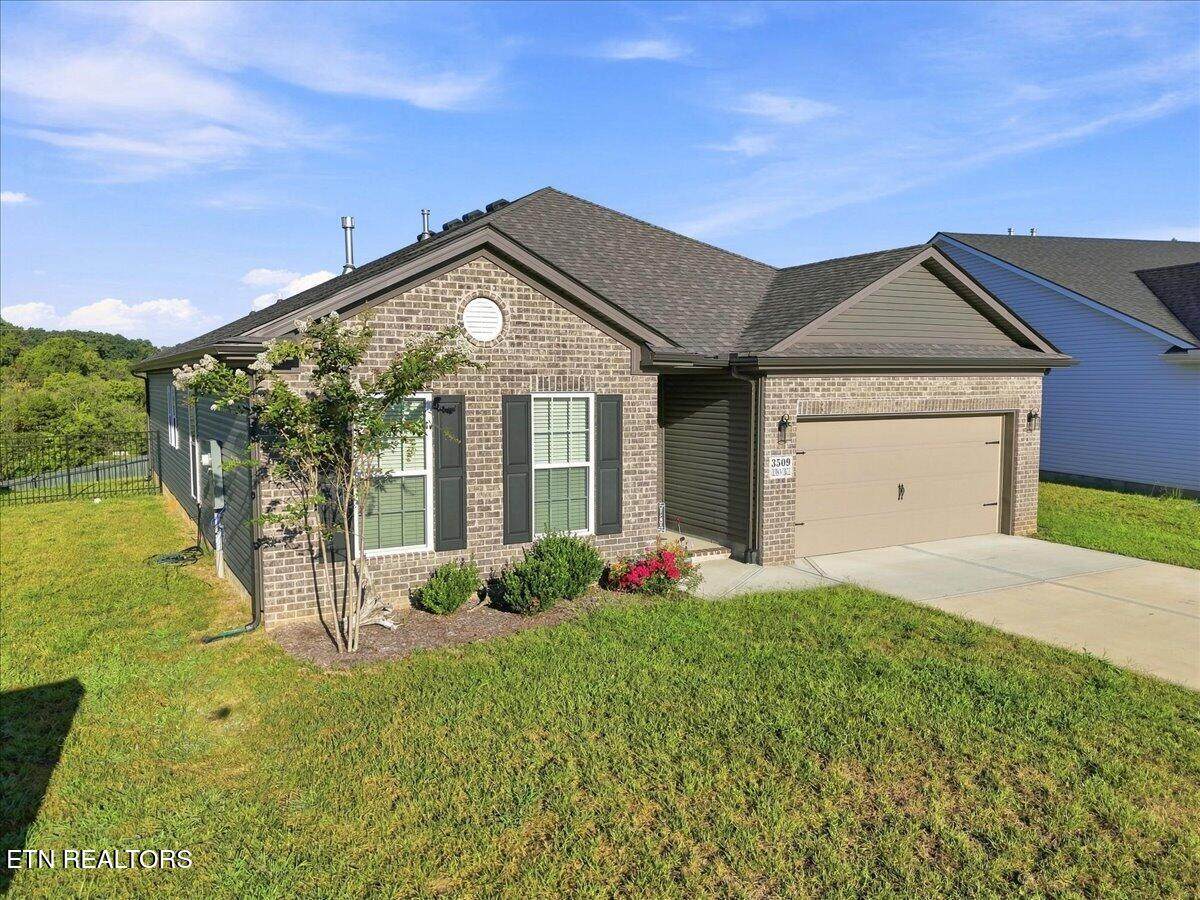 3509 Crimson Circle - Photo 1