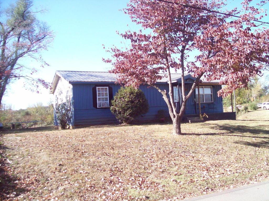 1204 Spring St - Photo 1
