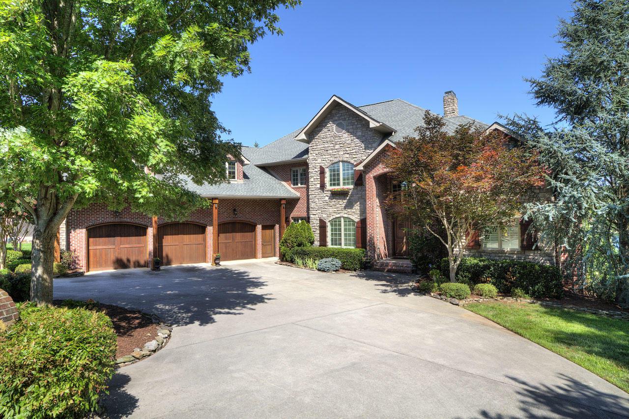 575 Conkinnon Drive - Photo 1