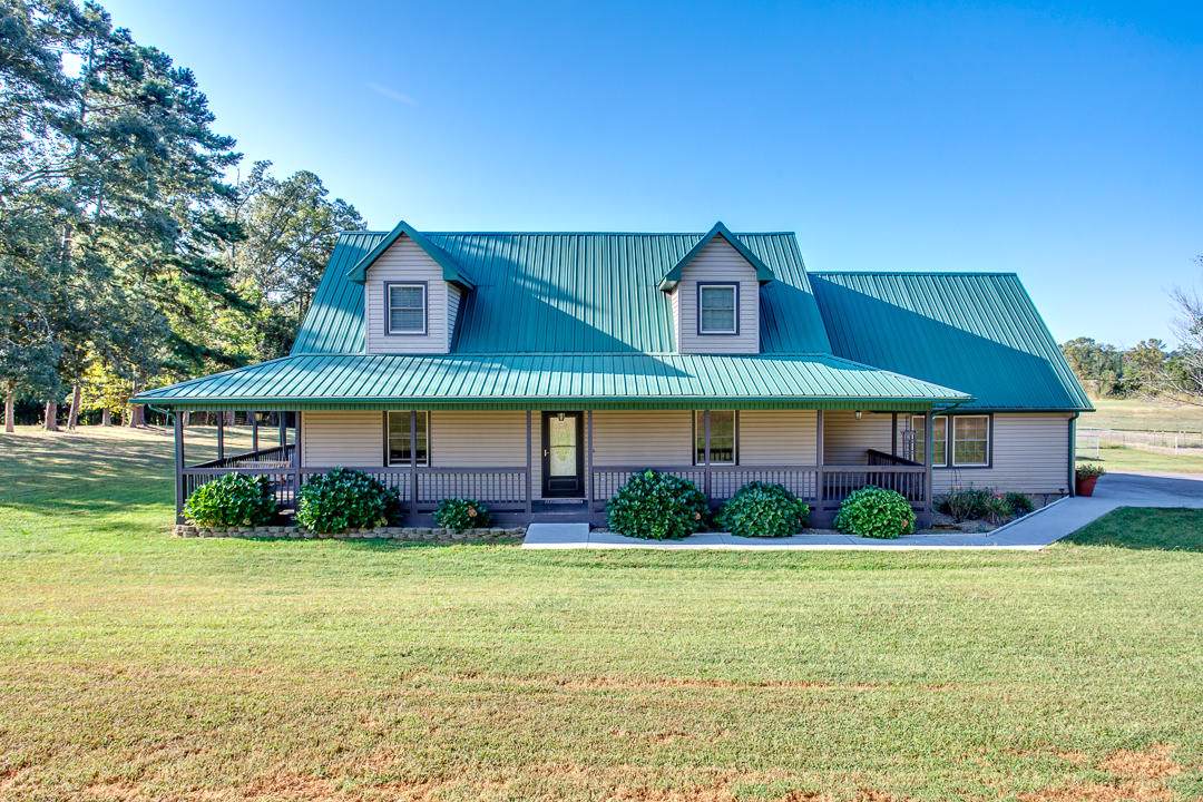380 Foster Rd - Photo 1