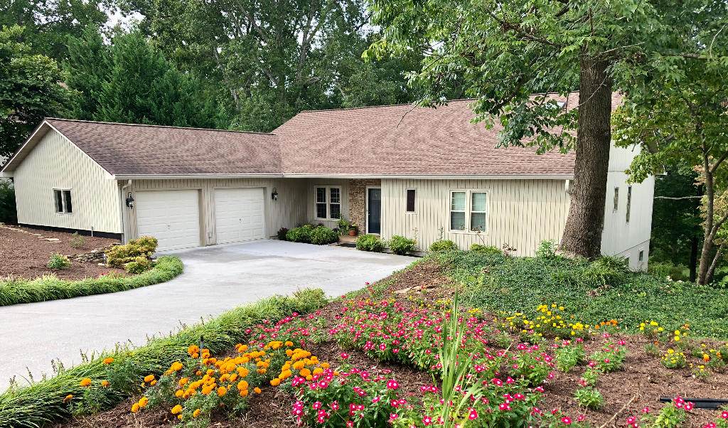 163 Saloli Way - Photo 1