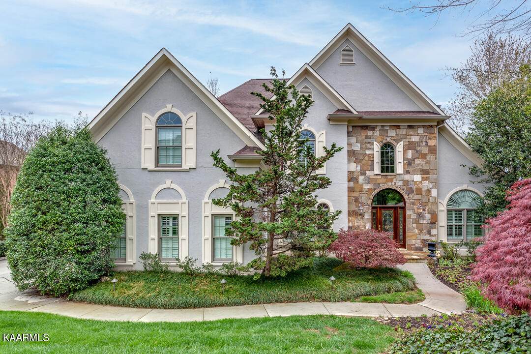8906 Legends Lake Lane - Photo 1