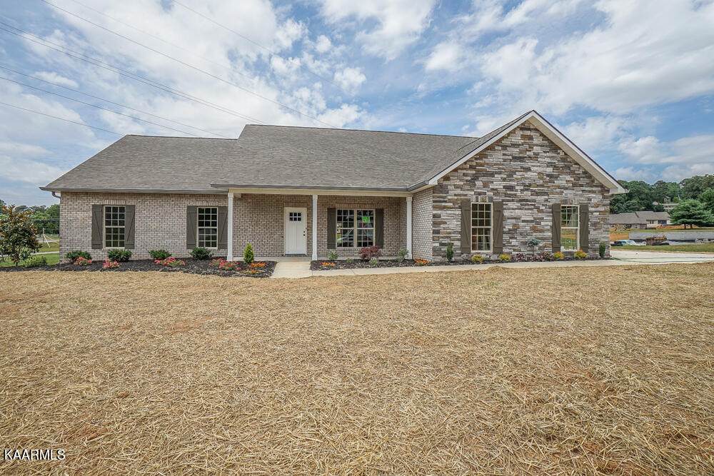3071 Hampton Way - Photo 1