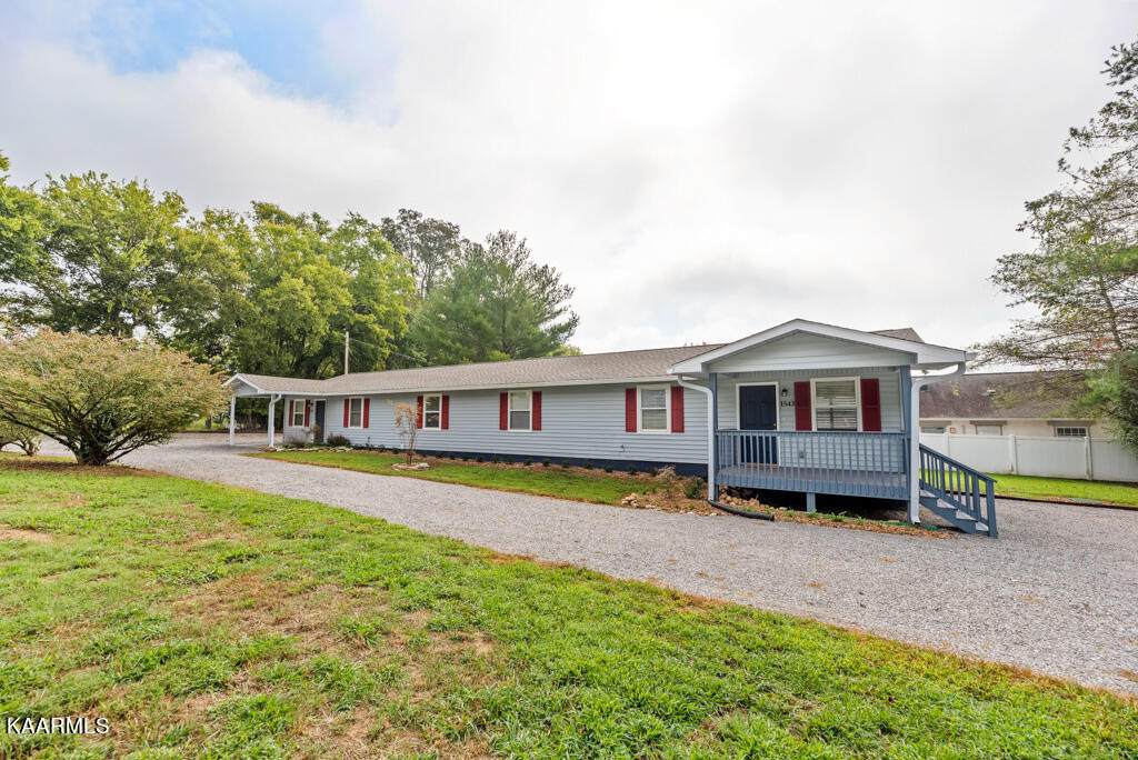 1543 James Ferry Rd - Photo 1