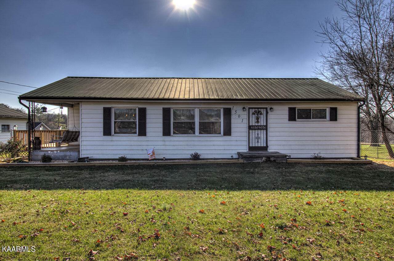 1501 Boyds Creek Hwy - Photo 1