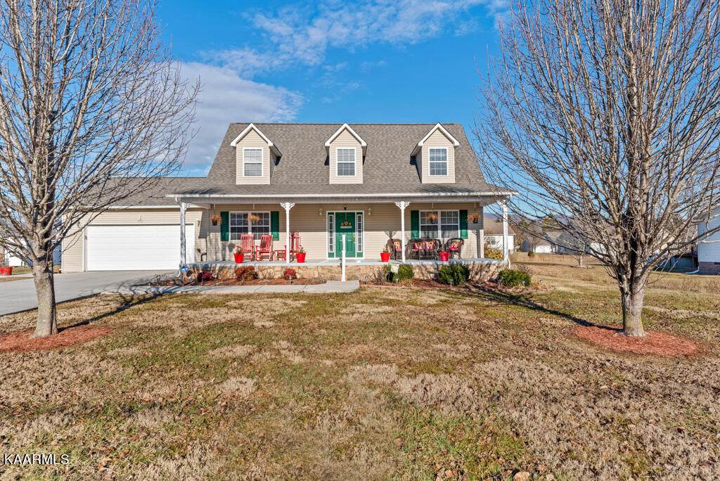 452 Clover Circle - Photo 1