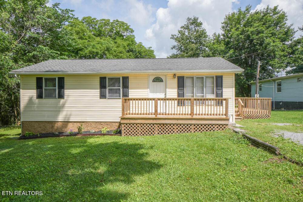 1803 Brook Ave - Photo 1