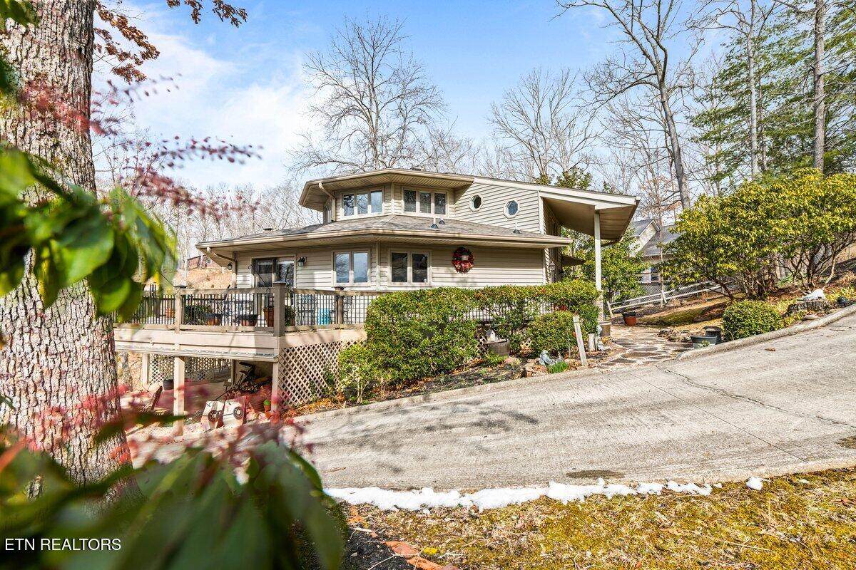 639 Deerwood Lane - Photo 1
