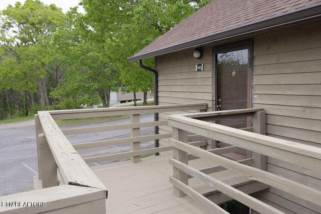 391 Moytoy Rd - Photo 1