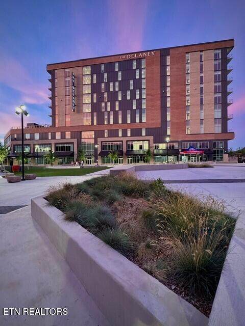 122 Stadium Way - Photo 1