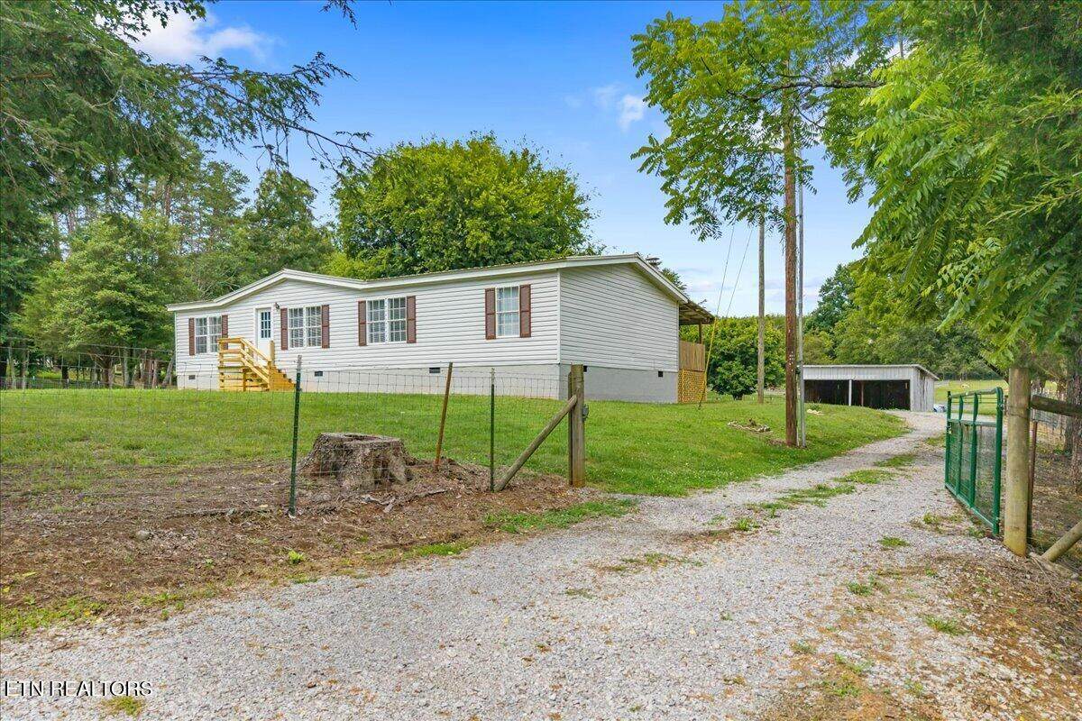 1091 Fairview Rd - Photo 1