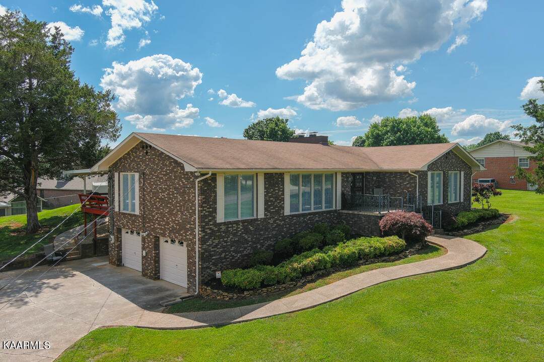 7505 Scenic View Drive - Photo 1