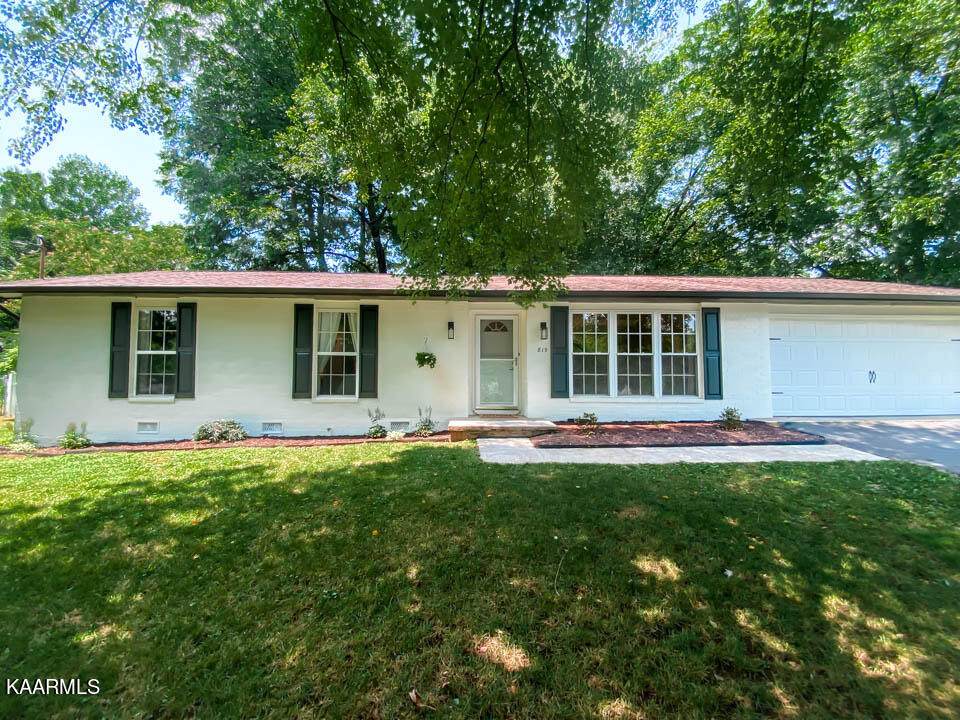 819 Sky Blue Drive - Photo 1