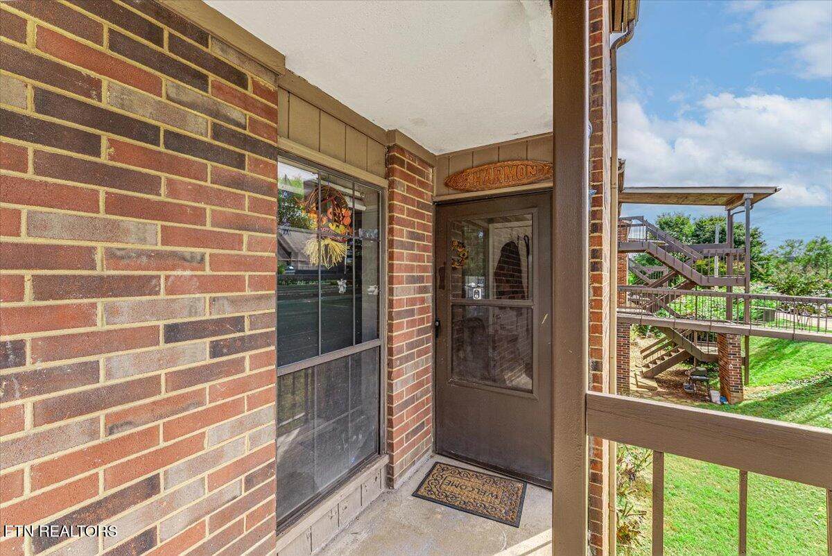 426 Dublin Drive - Photo 1