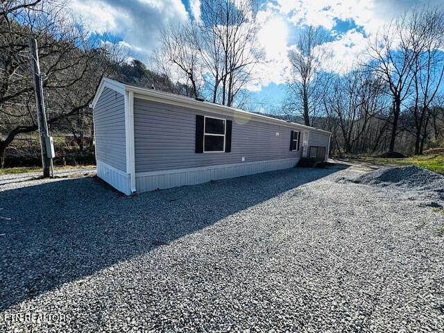1307 Briceville Hwy - Photo 1