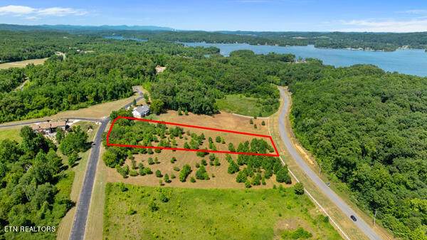 105 Roaming Fawn Drive - Photo 1