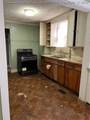 912 Thompson Street - Photo 3
