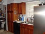 10 Howard Avenue - Photo 11