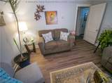846 Somerset Drive - Photo 12