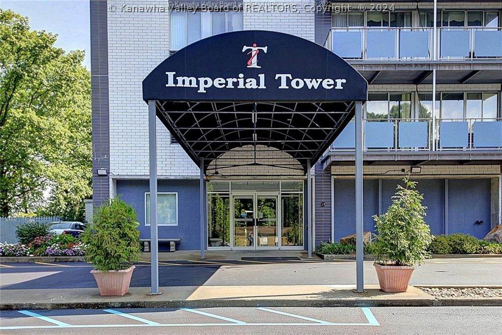 1800 Roundhill Road - Photo 1